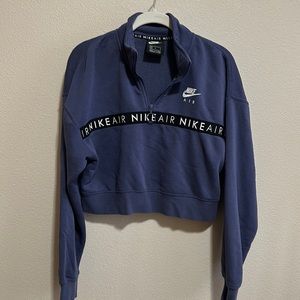 Medium Nike Pullover